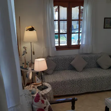Captain's Beauty & Wellness House
