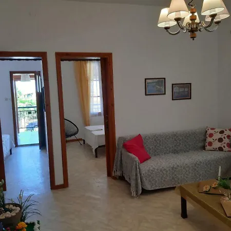 Captain's House *