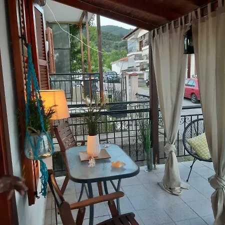 Captain's Beauty & Wellness House Tatil Evi Stratonion