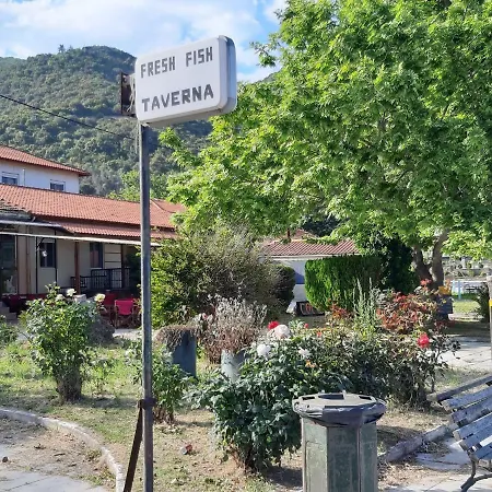 Tatil Evi Captain's Beauty & Wellness House Stratonion