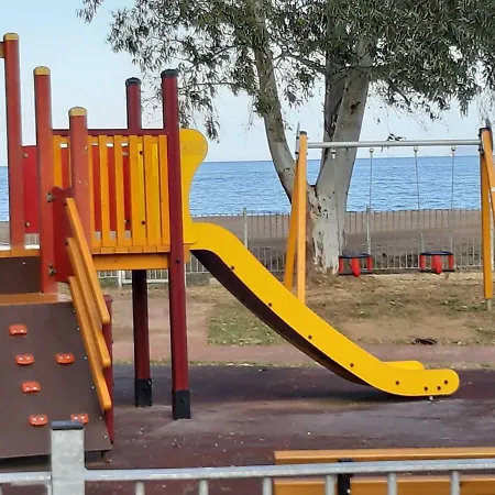 Captain's Beauty & Wellness House Tatil Evi Stratonion