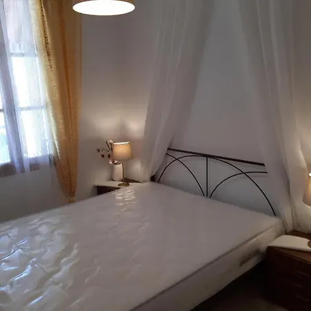 Captain's Beauty & Wellness House